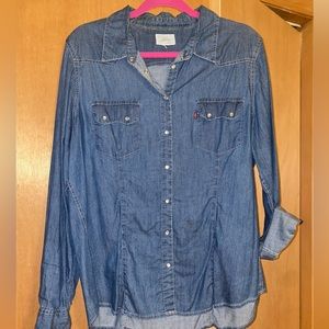 Levis Chambray shirt